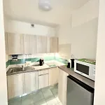 Rubin Apartment *